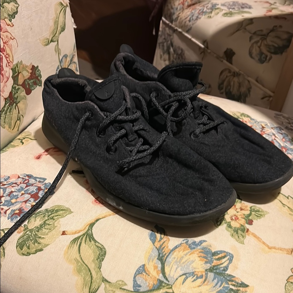 Allbirds Black Sneakers Knit Upper - Picture 3 of 4